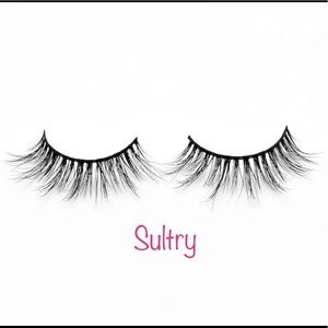 “Sultry”💋 3/$20